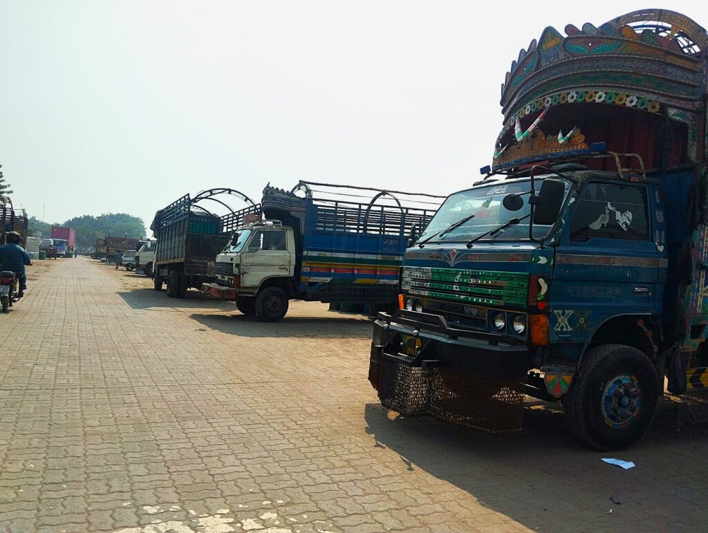 Lahore goods transport company